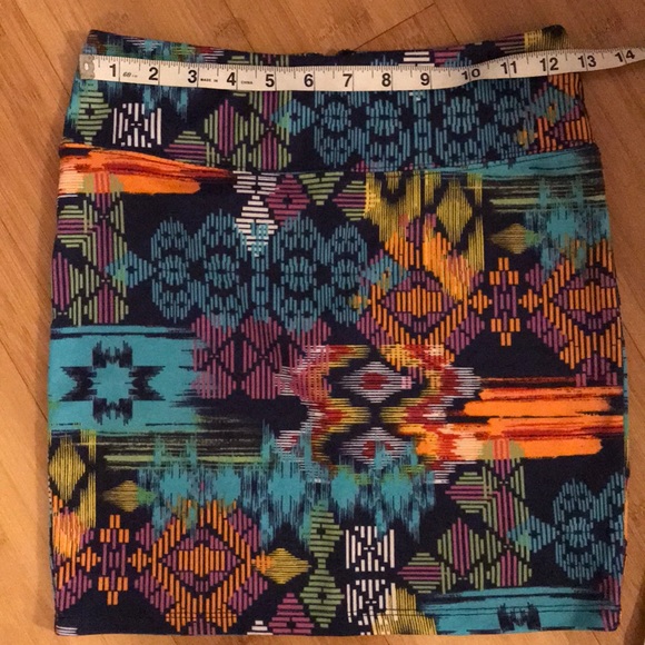 Tribal Print Mini Skirt - Picture 3 of 3